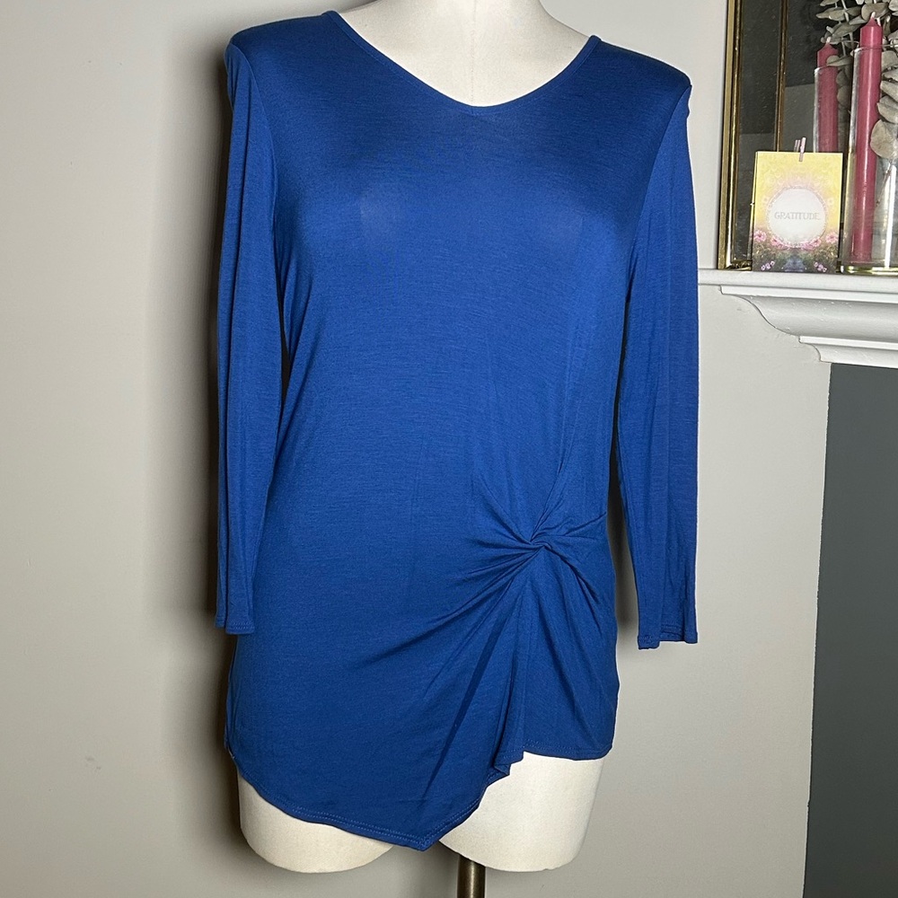 Lisette-L Knot Front Top